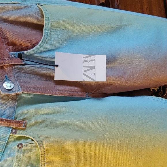 🌸Host Pick🌸Nwt Women's Zara Mid Rise Straight Leg Multi Colour Jeans - Picture 2 of 8